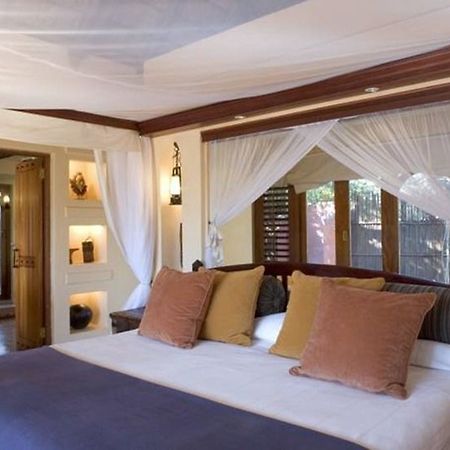Sanctuary Chobe Chilwero Hotel Kasane Bagian luar foto